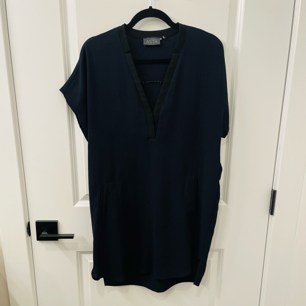 ASTR navy dress with pockets size S